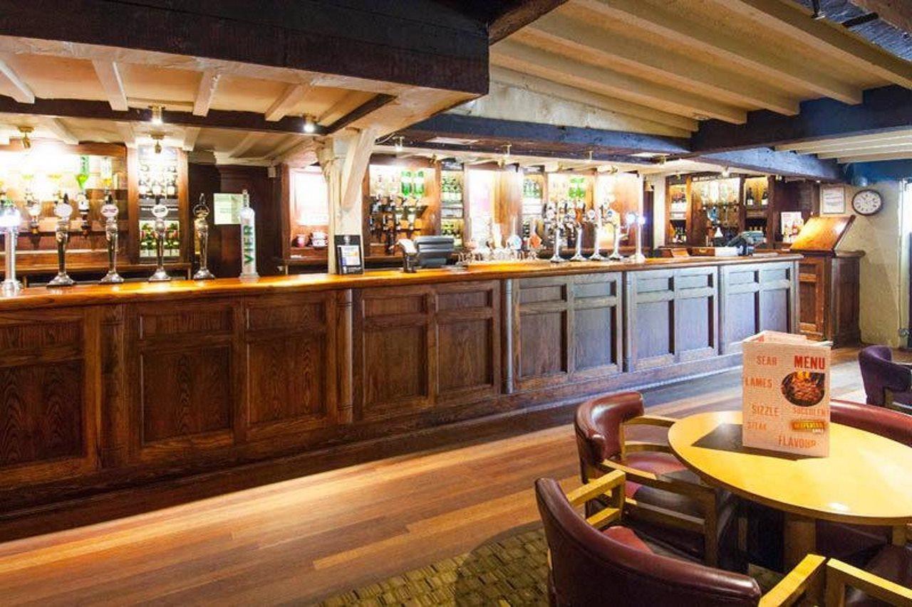 Premier Inn Milton Keynes Central Exterior photo